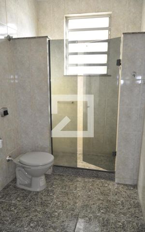 Apartamento à venda com 77m², 2 quartos e sem vagaBanheiro