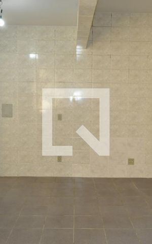 Apartamento à venda com 77m², 2 quartos e sem vagaCozinha