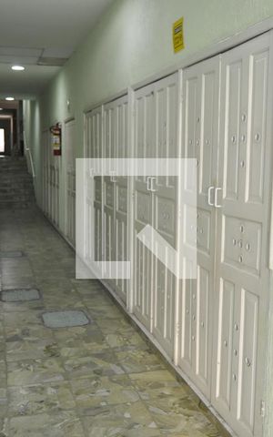 Apartamento à venda com 77m², 2 quartos e sem vagaÁrea comum