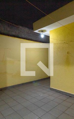 Casa à venda com 150m², 2 quartos e 2 vagas Casa à venda com 150m², 2 quartos e 2 vagasQuintal