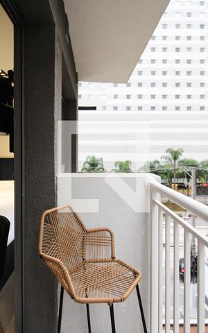 Studio à venda com 27m², 1 quarto e sem vaga Studio à venda com 27m², 1 quarto e sem vagaVaranda