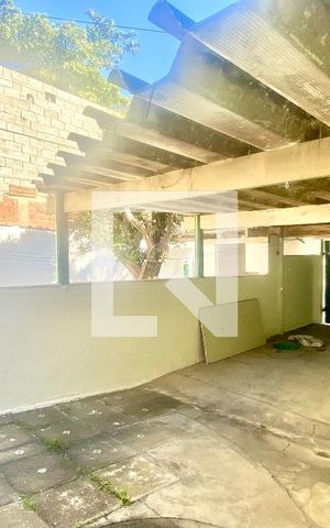 Casa à venda com 250m², 2 quartos e 6 vagasQuintal