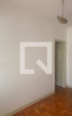 Casa à venda com 250m², 2 quartos e 6 vagasSala 1