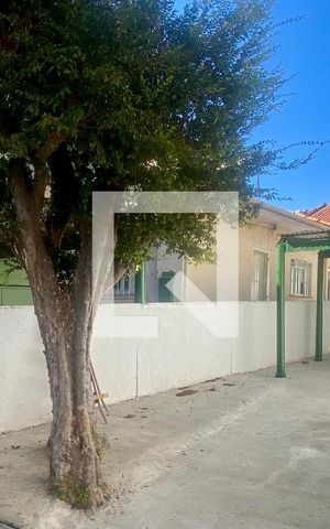 Casa à venda com 250m², 2 quartos e 6 vagasJá buraqueira.