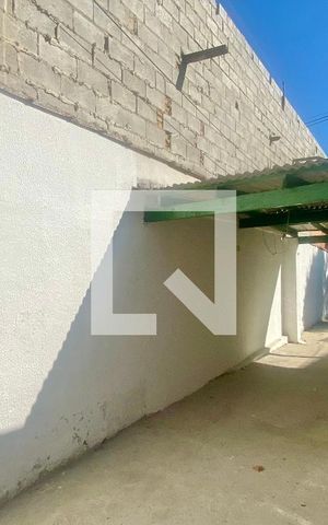 Casa à venda com 250m², 2 quartos e 6 vagasQuintal