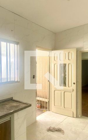 Casa à venda com 250m², 2 quartos e 6 vagasCozinha 2