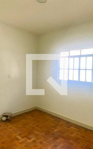 Casa à venda com 250m², 2 quartos e 6 vagasSala 2