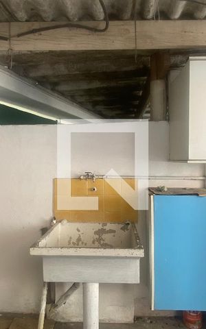 Casa à venda com 250m², 2 quartos e 6 vagasLavanderia