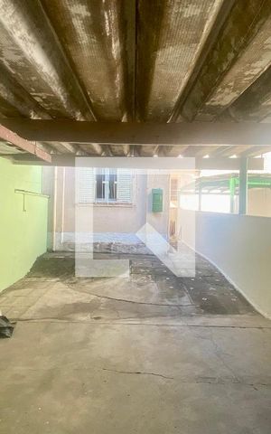 Casa à venda com 250m², 2 quartos e 6 vagasGaragem