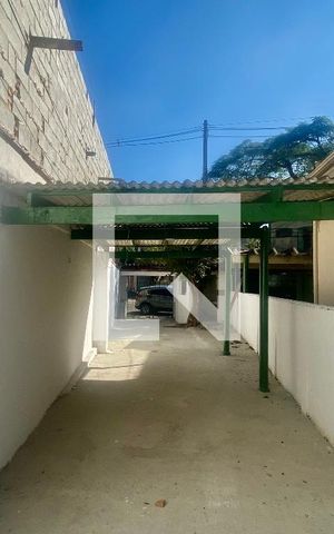 Casa à venda com 250m², 2 quartos e 6 vagasGaragem
