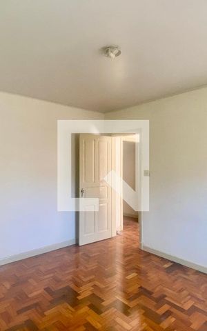 Casa à venda com 250m², 2 quartos e 6 vagasQuarto 2