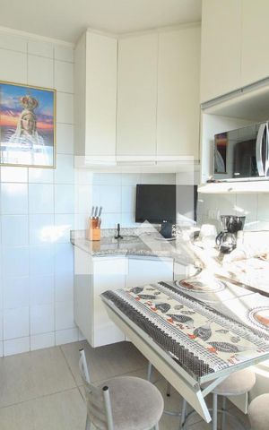 Apartamento à venda com 75m², 3 quartos e 2 vagas Apartamento à venda com 75m², 3 quartos e 2 vagasCozinha