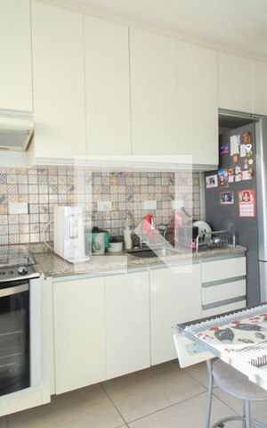 Apartamento à venda com 75m², 3 quartos e 2 vagas Apartamento à venda com 75m², 3 quartos e 2 vagasCozinha
