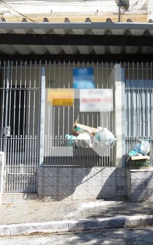 Casa para alugar com 38m², 1 quarto e sem vagaFachada