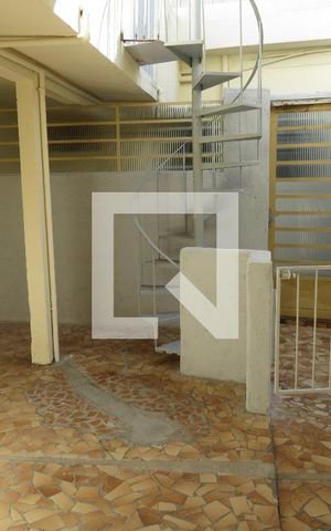 Casa para alugar com 38m², 1 quarto e sem vagaEntrada/Quintal