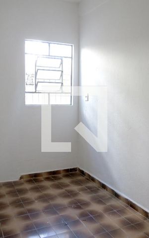 Casa para alugar com 55m², 2 quartos e sem vagaSala