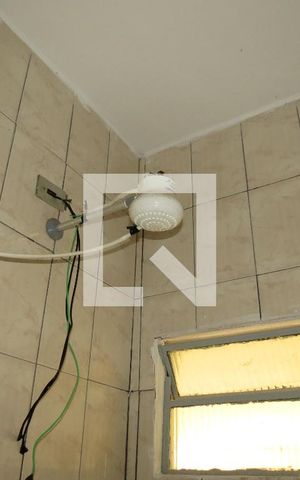 Casa para alugar com 55m², 2 quartos e sem vagaBanheiro