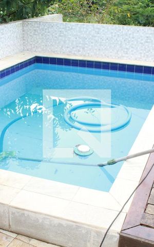 Casa para alugar com 120m², 2 quartos e 2 vagasPiscina