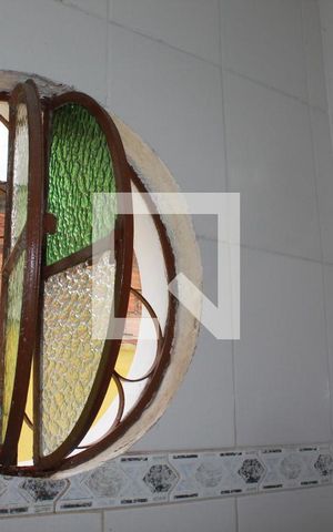Casa para alugar com 120m², 2 quartos e 2 vagasBanheiro
