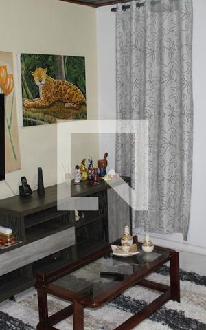 Casa para alugar com 120m², 2 quartos e 2 vagasSala