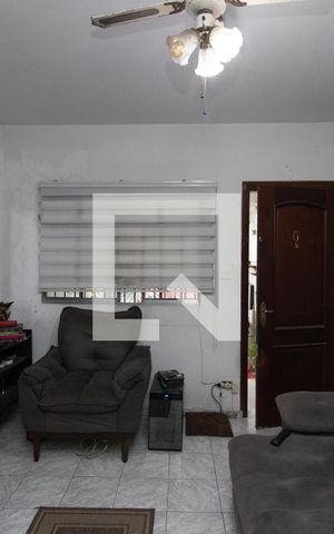 Casa à venda com 101m², 2 quartos e 1 vagaSala