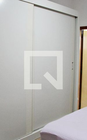 Casa à venda com 210m², 2 quartos e 3 vagasSuíte
