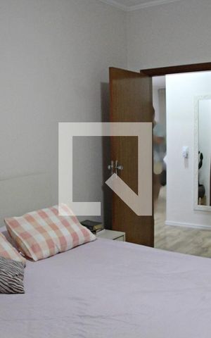 Casa à venda com 210m², 2 quartos e 3 vagasSuíte