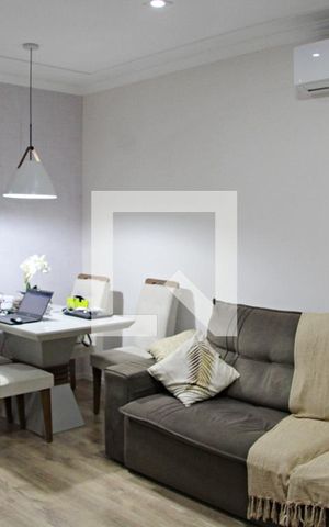Casa à venda com 210m², 2 quartos e 3 vagasSala