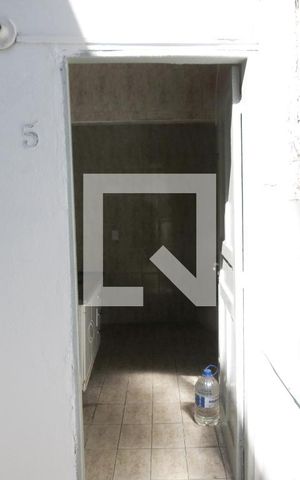 Casa para alugar com 60m², 1 quarto e sem vagaEntrada Casa