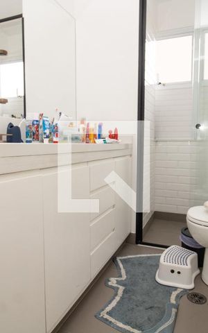 Apartamento à venda com 166m², 4 quartos e 2 vagasBanheiro 1