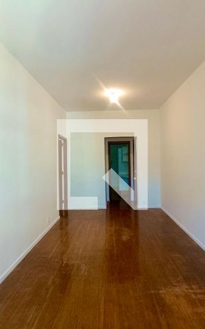 Apartamento para alugar com 102m², 3 quartos e 1 vaga Apartamento para alugar com 102m², 3 quartos e 1 vagaSala