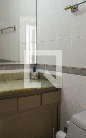 Apartamento para alugar com 67m², 3 quartos e 1 vaga Apartamento para alugar com 67m², 3 quartos e 1 vagaBanheiro 2