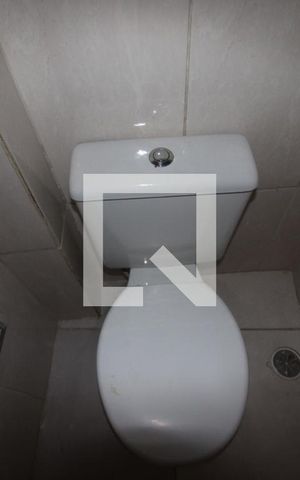 Apartamento para alugar com 100m², 2 quartos e sem vagaBanheiro
