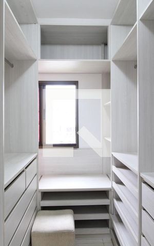 Apartamento para alugar com 100m², 4 quartos e 2 vagasQuarto 3 Closet