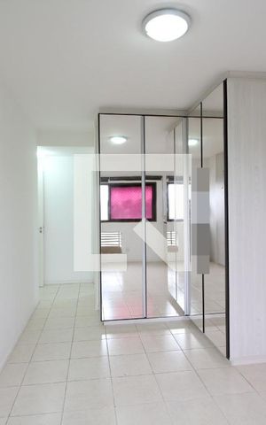 Apartamento para alugar com 100m², 4 quartos e 2 vagas Apartamento para alugar com 100m², 4 quartos e 2 vagasSuíte