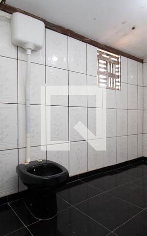 Casa à venda com 432m², 4 quartos e 1 vaga Casa à venda com 432m², 4 quartos e 1 vagaBanheiro Social