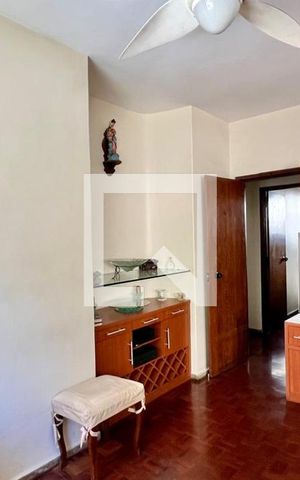 Apartamento à venda com 160m², 4 quartos e 1 vaga Apartamento à venda com 160m², 4 quartos e 1 vagaSala