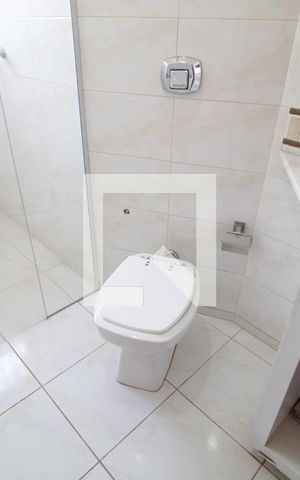 Casa para alugar com 402m², 3 quartos e 4 vagasBanheiro da Suíte 2