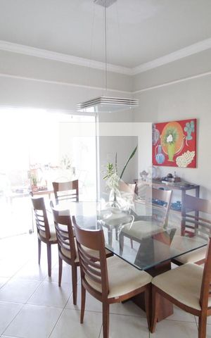 Casa para alugar com 402m², 3 quartos e 4 vagasSala 2