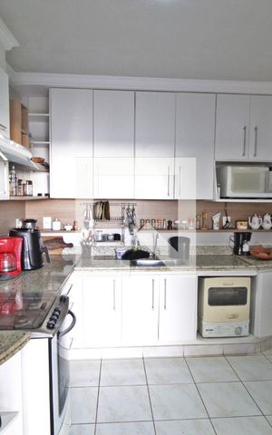 Casa para alugar com 402m², 3 quartos e 4 vagasCozinha