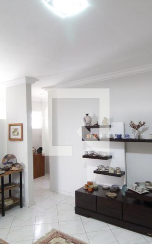 Casa para alugar com 402m², 3 quartos e 4 vagasSala 1