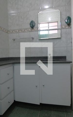 Casa para alugar com 300m², 2 quartos e 2 vagasBanheiro 2