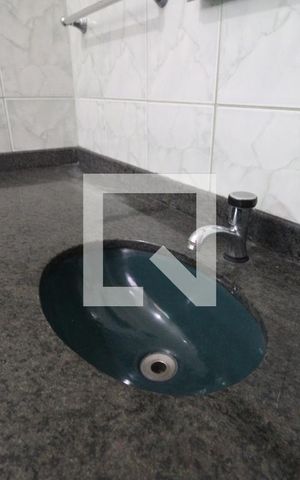 Casa para alugar com 300m², 2 quartos e 2 vagasBanheiro 2