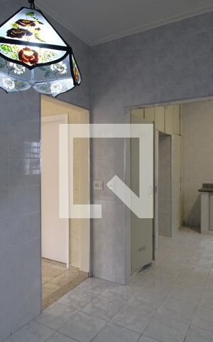Casa para alugar com 300m², 2 quartos e 2 vagasCozinha