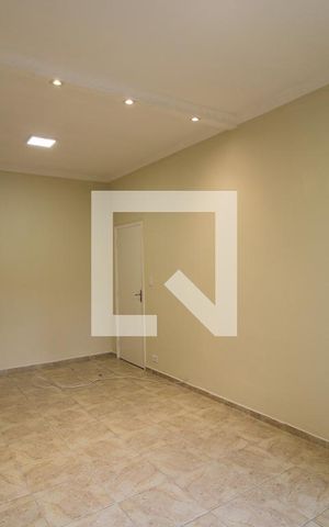 Casa para alugar com 300m², 2 quartos e 2 vagasQuarto 1