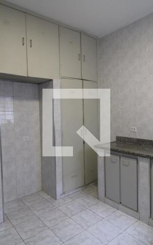 Casa para alugar com 300m², 2 quartos e 2 vagasCozinha