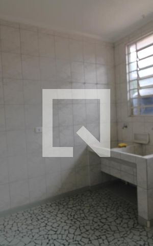 Casa para alugar com 300m², 2 quartos e 2 vagasLavanderia