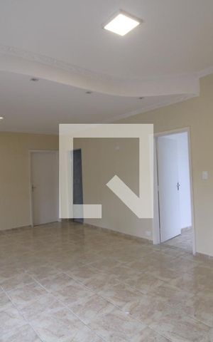 Casa para alugar com 300m², 2 quartos e 2 vagasSala 1