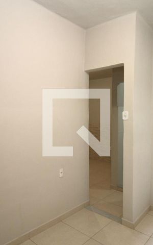 Casa para alugar com 30m², 1 quarto e sem vagaSala