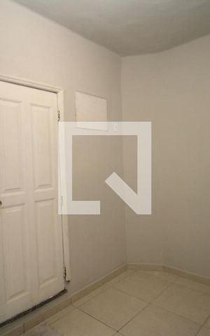 Casa para alugar com 30m², 1 quarto e sem vagaSala